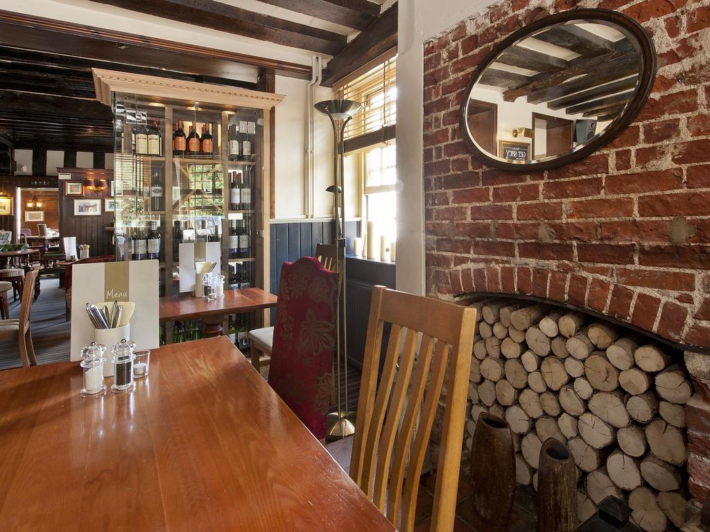 The Fox By Greene King Inns Bury St. Edmunds ภายนอก รูปภาพ